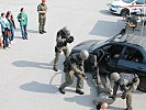 Militärpolizisten demonstrierten ihr Können.