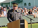 Brigadier Hufler bei der Ansprache in seiner Heimatgemeinde.
