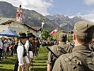 Anlässlich der 90-Jahrfeier der Speckbacher-Schützenkompanie Absam wurden 261 Rekruten angelobt.