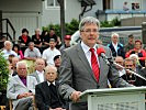 Landeshauptmann Peter Kaiser bei seiner Rede in Launsdorf.