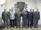Die Mitglieder der Trilateralen Vorschriftenkooperation "DACH" beim 10. Fachgespräch in Wien an der Landesverteidigungsakademie.