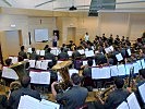 Der moderne Probesaal der Militärmusik Salzburg bietet ideale Voraussetzungen.