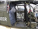 Die Messinstrumente werden im Hubschrauber "Alouette" III eingebaut.