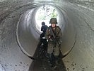 Soldaten in einem Tunnelsystem...
