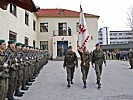 Der Einmarsch des Insignien-Trupps des Militärkommandos Tirol.