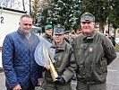 Doskozil gratulierte Wachtmeister Romana Klinger vom Pionierbataillon 2 zur Auszeichnung als Soldatin des Jahres.