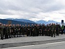 Die Marschgruppe auf der Fluh oberhalb von Bregenz.