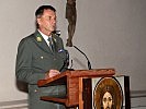 Die Moderation der Vernissage erfolgte durch Oberst Christian Fiedler. Er war als Offizier für zivil-militärische Zusammenarbeit mehr als zwei Jahre im Kosovo im Einsatz.