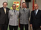 V.l.: Erwin Schmidl, Oberstleutnant Thorsten Loch, Oberstleutnant Dieter H. Kollmer, Manfried Rauchensteiner.