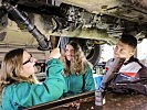Kfz-Mechanikerin ist für einige Mädchen eine Lehre mit interessanter Zukunftsperspektive.