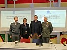 V.l.: Brigadier Roman Schuh, Dr. Jaqueline Jürs und Dr. Manfred Wirtitsch vom Bildungsminiserium sowie Salzburgs Militärkommandant Brigadier Anton Waldner.