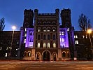 "Purple Light Up": Das Gebäude des Verteidigungsministeriums leuchted violett.