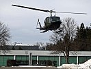 Anflug der AB-212 in der Walgau-Kaserne.