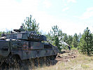 Schützenpanzer "Ulan" sind ebenfalls zur Brandbekämpfung eingesetzt.