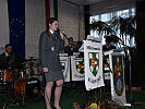 ...und mit Sängerin Manuela Burian von der Militärmusik Tirol die Festgäste.