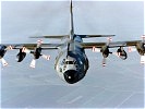 Transportflugzeug C-130K "Hercules".