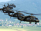 In Zeltweg mit dabei sind auch die "Black Hawk" des Bundesheeres...