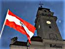 Stimmungsvoll weht die Flagge der Republik Österreich in Leibnitz