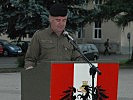 Oberst Gruze bei seiner letzten Rede als Regimentskommandant.