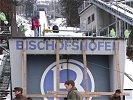 Bischofshofen: Schneeräumung vor dem mächtigen Schanzenfuß