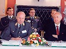Der stellvertretende NATO-Generalsekretär Minuto Rizzo und General Roland Ertl.