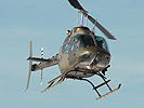 Der bewaffnete Hubschrauber OH58 "Kiowa" im Einsatz.