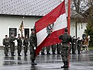 Mit dem Niederholen der Flagge endete die militärische Zeremonie.