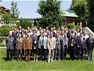 An der Konferenz nahmen Vertreter aus 13 Nationen und von der Europäischen Union teil.