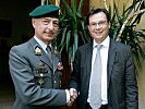 Minister Norbert Darabos bestellte Dr. Eugen Gallent zum obersten Arzt des Bundesheeres.