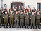 Gruppenfoto: Das Führungspersonal der neu organisierten Miliz.