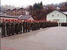 Die Soldaten des Bataillons mit ihren roten Baretten.
