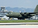 Von Hörsching aus startete eine C-130 'Hercules' des Heeres in Richtung Griechenland.