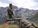 Einsatz des Panzerabwehrrohres im alpinen Gelände.