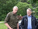 Führen die Partnerschaft an: Bataillonskommandant Bernd Bergner und Robert Schöffmann, Vorstand der Kärntner Landesversicherung.