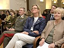 V.r.: Elisabeth Rehn aus Finnland, Außenministerin Ursula Plassnik, General Raimund Schittenhelm.
