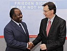 Minister Darabos und Ali Bongo: Der EUFOR-Einsatz im Tschad war das zentrale Thema des Treffens.