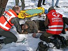 Alle Soldaten des Bundesheeres werden von Heeresärzten und -sanitätern betreut. Im Bild: Eine Notfallübung in Vorarlberg.