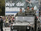 Höhepunkt: Die Parade 2005 in Wien erlebte Hanggl (rechts hinten) neben Generalleutnant Entacher (links vorne).