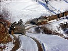 Patrouille mit Pandur-Schützenpanzern bei winterlichen Bedingungen