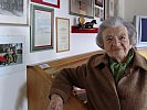 Frau Rosa Zatschkowitsch feiert ihren 87. Geburtstag.