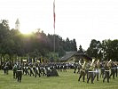 Die Militärmusik Kärnten zeigt im Rahmen einer Rasenshow ihr Können.