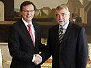 Minister Norbert Darabos mit Präsident Stjepan Mesic.