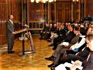 Nationalratspräsident Andreas Kohl eröffnete die Buchpräsentation im Parlament.