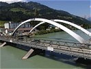 Die Pionierbrücke verband ein Jahr lang die Ufer der Salzach.