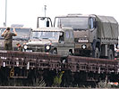 Soldaten beim Transport von Heereskraftfahrzeugen