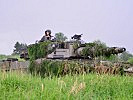 Auch Kampfpanzer "Leopard" 2A4... (Bild öffnet sich in einem neuen Fenster)