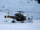Diese Alouette III setzt einen Trupp im Gebirge ab. (Bild öffnet sich in einem neuen Fenster)