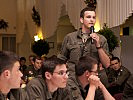 Soldatenvertreter der Streitkräfte bei einer Diskussion. (Bild öffnet sich in einem neuen Fenster)