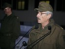 Der Kommandant des Trupppenübungsplatzes: Oberst Dieter Allesch. (Bild öffnet sich in einem neuen Fenster)