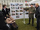 Zahlreiche Fotos dokumentierten die Assistenzeinsätze des Heeres. (Bild öffnet sich in einem neuen Fenster)
